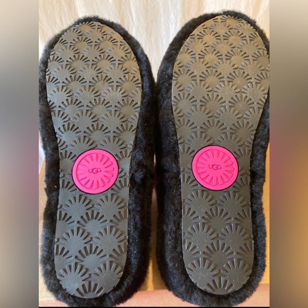 UGG Fluff Yeah Rainbow Multicolor Shearling Sling… - image 5